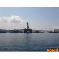 Survey vessel or workboat at a marine project site