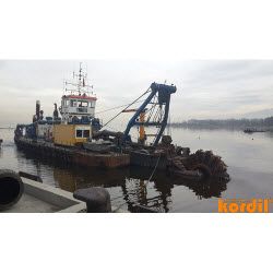 Excavator or dredging equipment at the work site