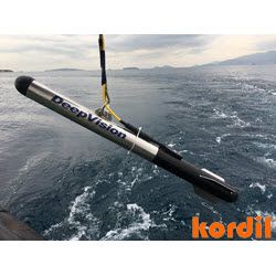 DeepVision side-scan sonar towfish deployment